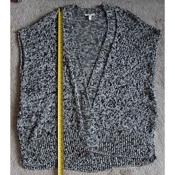 Eileen Fisher - Cap Sleeve, Open Front Cardigan in Melange Linen Grain Twist - L - Picture 9 of 10